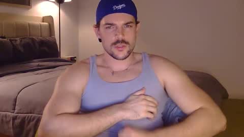 Snapshot of louisvalmer chatting on February 10, 5:11 am Louis Valmer online show from February 10, 5:11 am