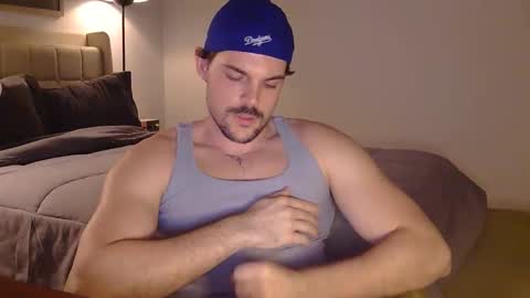 Snapshot of louisvalmer chatting on February 11, 4:06 am Louis Valmer online show from February 11, 4:06 am