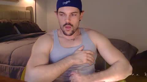 Snapshot of louisvalmer chatting on February 13, 9:33 pm Louis Valmer online show from February 13, 9:33 pm