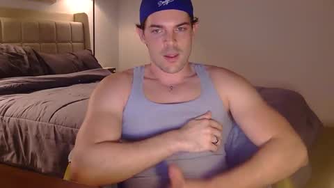 Snapshot of louisvalmer chatting on March 1, 4:58 am Louis Valmer online show from March 1, 4:58 am