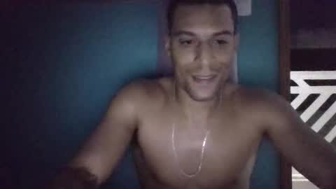 Snapshot of louloulouu chatting on February 19, 3:02 am Moreno online show from February 19, 3:02 am