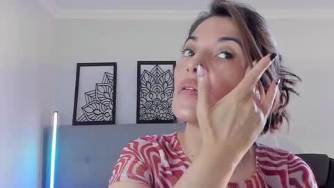 Lourrein Stoun   Independiente online show from September 25, 6:33 pm