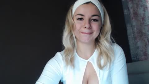 Megane online show from February 17, 8:22 am