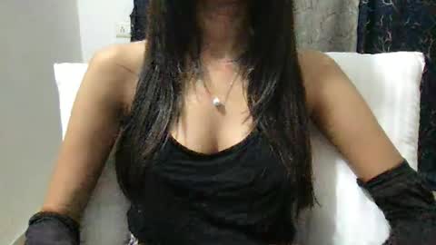 Snapshot of love_riva chatting on March 30, 10:38 am Riva online show from March 30, 10:38 am