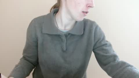 Vivian online show from April 7, 11:10 am