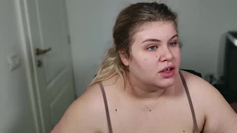 Ally online show from November 12, 7:42 am