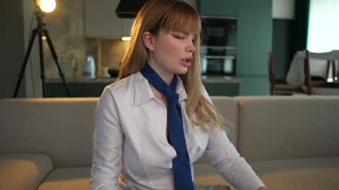 love you to123 online show from October 5, 8:56 am