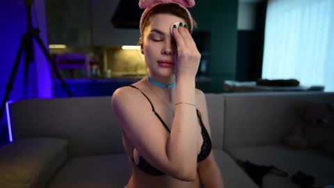 love you to123 online show from February 19, 6:53 am