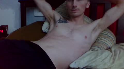 lovebinger online show from November 22, 7:18 am