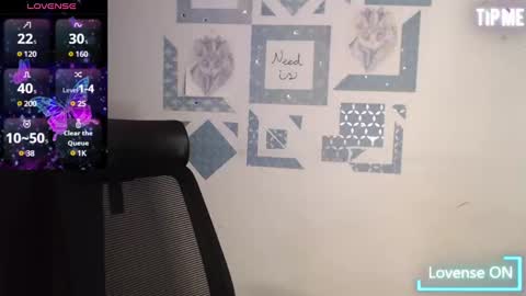 Snapshot of lovebunny_01 chatting on January 27, 1:16 am IAmBunny online show from January 27, 1:16 am