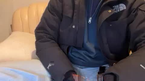 Snapshot of lovecoquin chatting on March 27, 4:40 am lovecoquin online show from March 27, 4:40 am