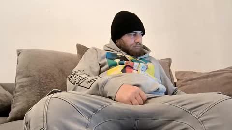 Snapshot of loveepussy59 chatting on December 19, 3:08 pm Free spirit online show from December 19, 3:08 pm