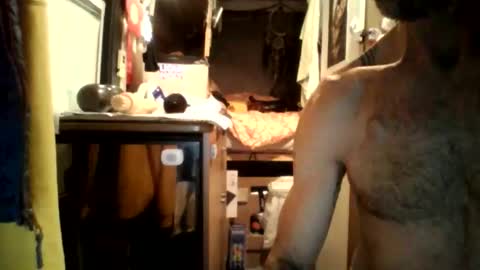 Snapshot of lovefeetcams27 chatting on October 28, 11:07 pm lovefeetcams27 online show from October 28, 11:07 pm