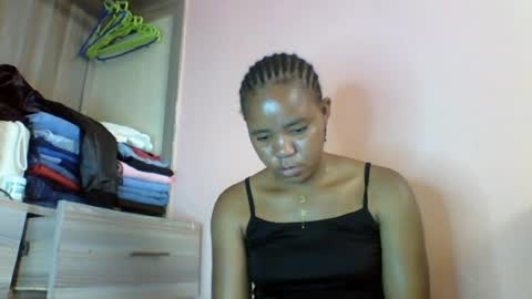 lovegal335 online show from July 13, 10:40 am