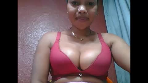 loveinlife750427 online show from October 22, 2:45 am