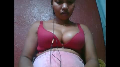 loveinlife750427 online show from October 22, 5:24 pm