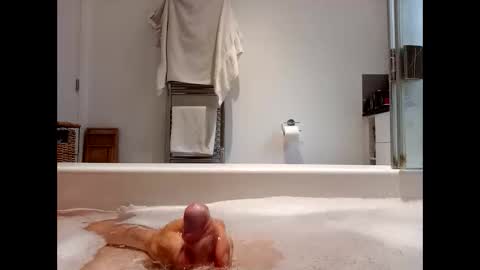 Snapshot of loveit448691 chatting on April 9, 3:39 pm loveit448691 online show from April 9, 3:39 pm