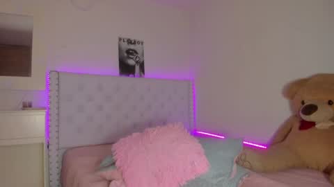 Val online show from February 27, 6:40 am