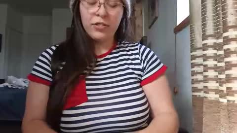 Snapshot of lovelace390 chatting on February 18, 11:01 pm Amber online show from February 18, 11:01 pm