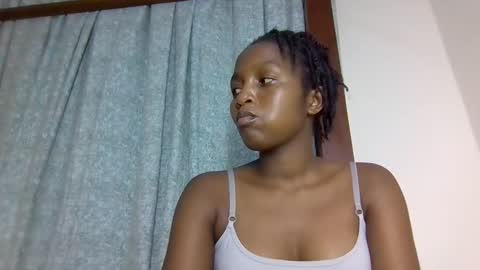 lovelbrownie online show from October 22, 9:47 pm