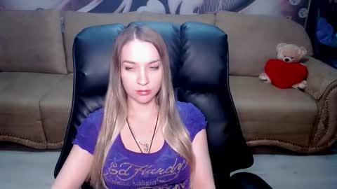 Snapshot of lovellymalina chatting on February 16, 1:40 pm private open online show from February 16, 1:40 pm