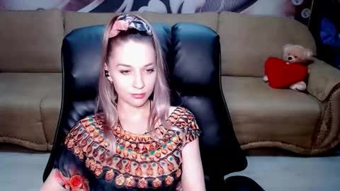 Snapshot of lovellymalina chatting on February 28, 3:57 pm private open online show from February 28, 3:57 pm