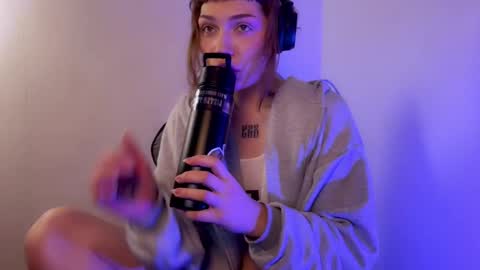 Elsa online show from January 26, 5:45 am