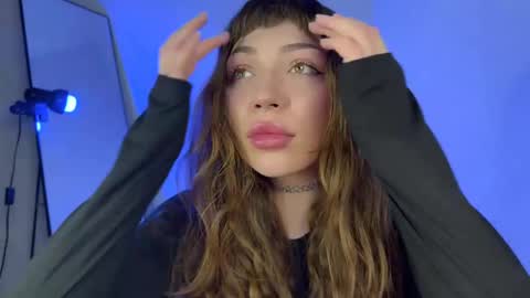 Elsa online show from March 11, 4:43 am