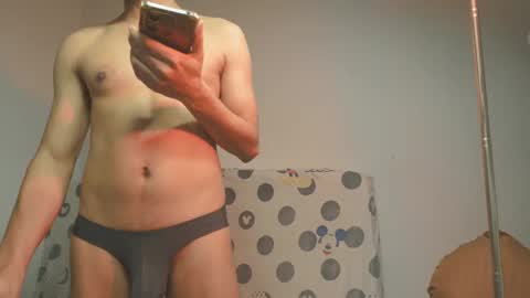 Snapshot of lovely__person chatting on March 10, 11:38 pm Lovely Person online show from March 10, 11:38 pm