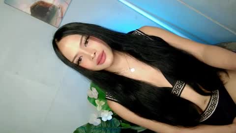 lovely_felicity online show from July 21, 6:21 pm