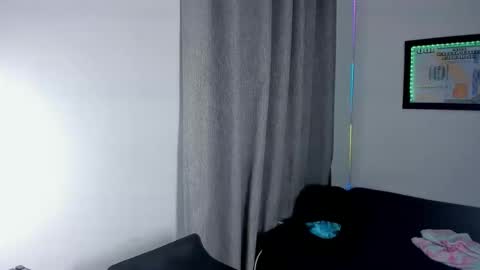 Snapshot of lovely_horny713 chatting on April 16, 11:00 am Salo online show from April 16, 11:00 am