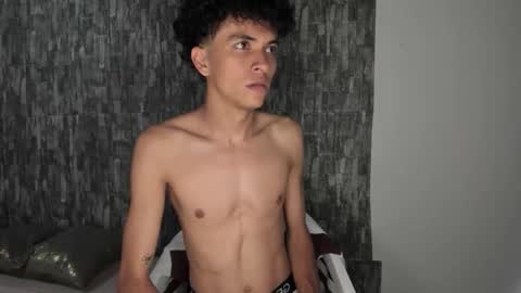 Snapshot of lovely_horny713 chatting on April 24, 11:01 am Salo online show from April 24, 11:01 am