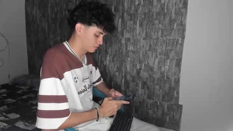 Snapshot of lovely_horny713 chatting on May 3, 12:00 pm Salo online show from May 3, 12:00 pm