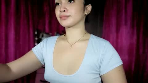 Snapshot of lovely_kurtny04 chatting on May 25, 11:27 am LOVE online show from May 25, 11:27 am