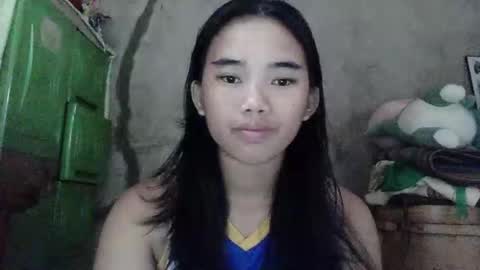 Snapshot of lovely_marie572336 chatting on May 23, 3:12 am lovely_marie572336 online show from May 23, 3:12 am