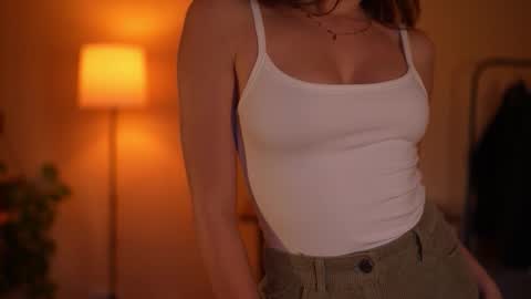 Snapshot of lovely_nat chatting on February 7, 4:43 pm Natasha - IG online show from February 7, 4:43 pm