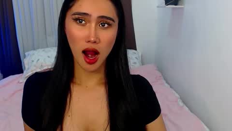 Snapshot of lovely_shan69 chatting on December 16, 5:18 pm lovely_shan69 online show from December 16, 5:18 pm