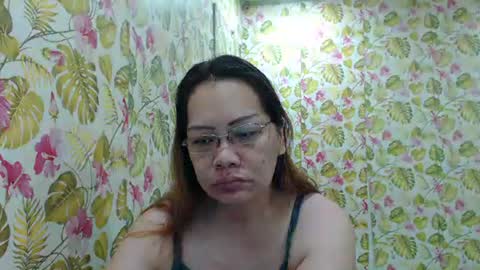Snapshot of lovelyasiancutie chatting on November 16, 8:47 pm lovelyasiancutie online show from November 16, 8:47 pm
