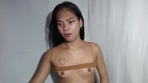 Snapshot of lovelycarmilla chatting on January 11, 2:33 pm Carnilla online show from January 11, 2:33 pm