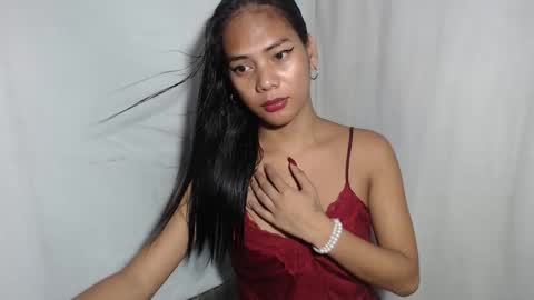 Snapshot of lovelycarmilla chatting on January 12, 12:21 pm Carnilla online show from January 12, 12:21 pm