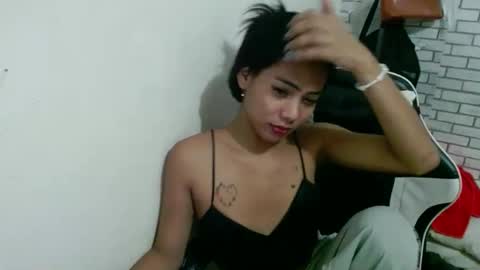 Snapshot of lovelycarmilla chatting on February 15, 1:52 pm Carnilla online show from February 15, 1:52 pm