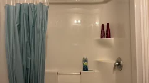 Snapshot of lovelykatiebabe chatting on June 11, 5:22 pm lovelykatiebabe online show from June 11, 5:22 pm