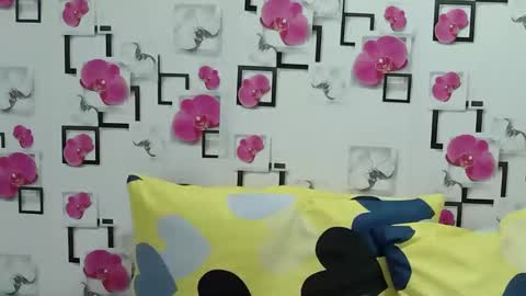 Snapshot of lovelyladylynxxx chatting on January 18, 11:25 am LocwlyLSYlYNXXX online show from January 18, 11:25 am