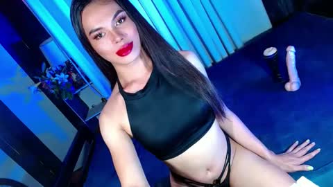 lovelymiss_shyna11 online show from February 9, 5:22 pm