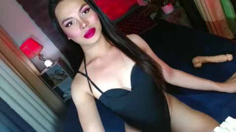 lovelymiss_shyna11 online show from September 11, 8:36 am