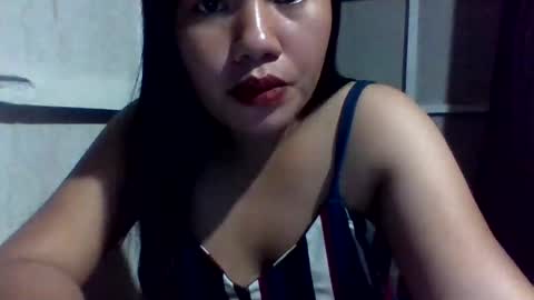 Snapshot of lovelymocha27 chatting on October 29, 11:34 am lovelymocha27s online show from October 29, 11:34 am
