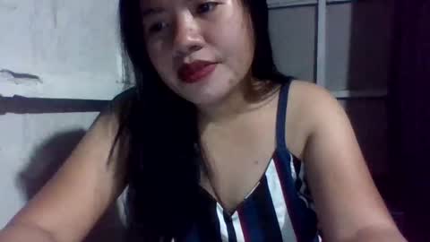 Snapshot of lovelymocha27 chatting on November 22, 10:14 am lovelymocha27s online show from November 22, 10:14 am