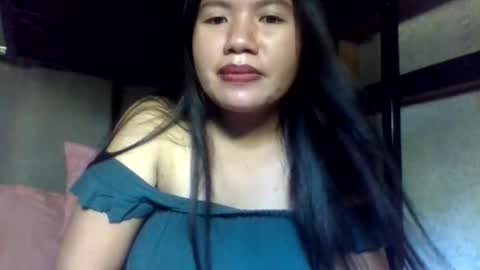 Snapshot of lovelymocha27 chatting on November 28, 4:48 am lovelymocha27s online show from November 28, 4:48 am