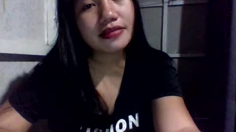 Snapshot of lovelymocha27 chatting on December 13, 9:09 pm lovelymocha27s online show from December 13, 9:09 pm