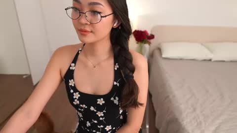 kim online show from March 23, 4:11 pm